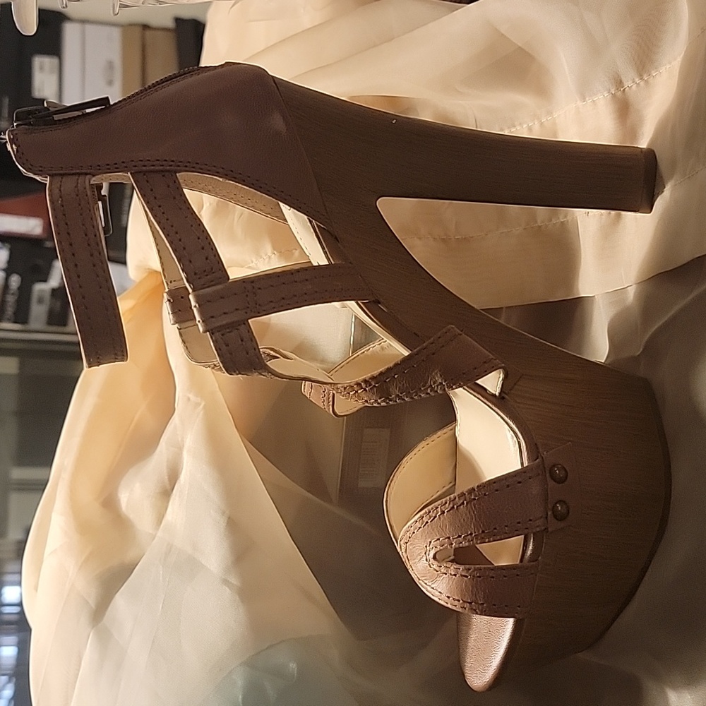 Women shoes